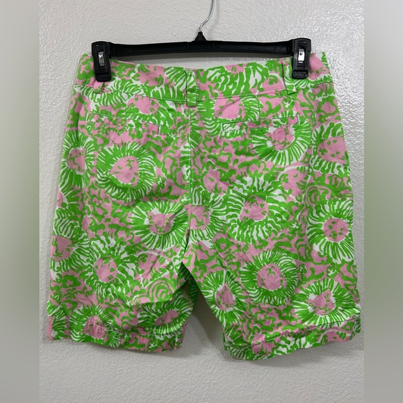 Lilly Pulitzer The Chipper Shorts Sunnyside Lion Print Green Pink Size 10 - Picture 2 of 13